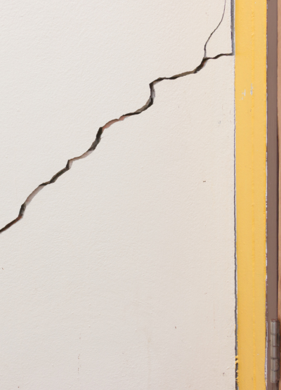 crack in a residential wall 